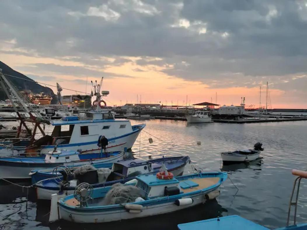 Апартаменти Casa Andrea Tra Napoli E Sorrento Кастелламмаре-ді-Стабія Екстер'єр фото